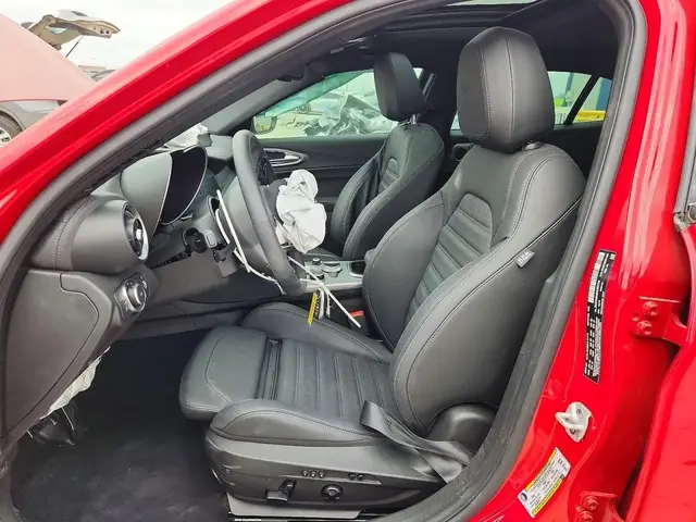 ALFA ROMEO GIULIA BASE 2025