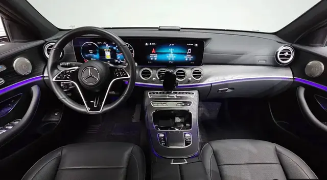 MERCEDES-BENZ E-CLASS AMG LINE 2023