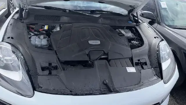 PORSCHE CAYENNE COUPE 2021