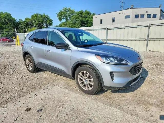 FORD ESCAPE SE 2022