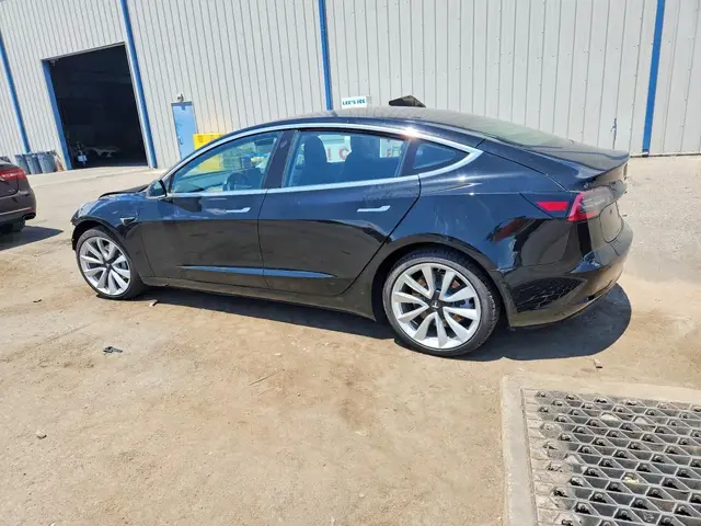 TESLA MODEL 3 AWD 2018