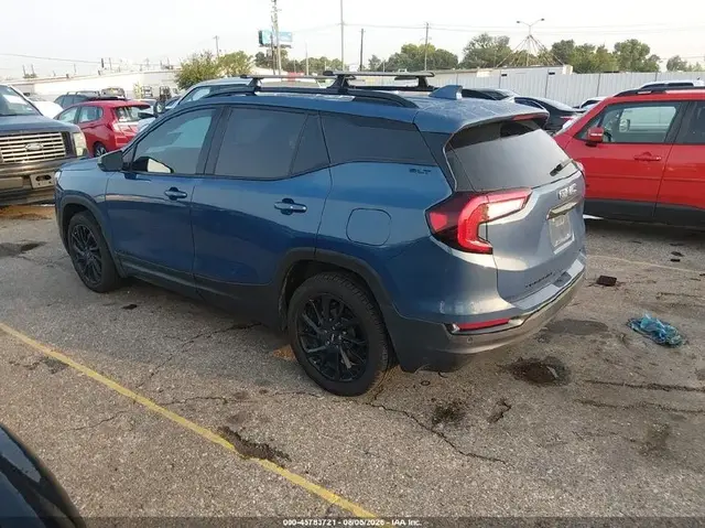 GMC TERRAIN SLT 2024