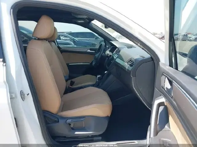 VOLKSWAGEN TIGUAN SE 2023