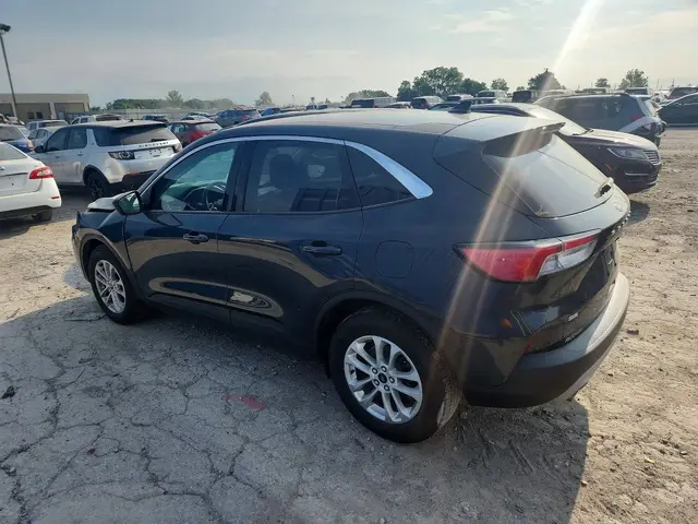 FORD ESCAPE SE 2022