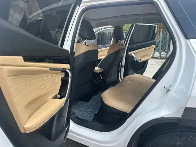 GEELY BOYUE L ПРОБЕГ 30 000 КМ ДЛЯ 2023 ГОДА ЭТО ОЧЕНЬ МАЛО ДВИГАТЕЛЬ ТОЛЬКО РАЗОГРЕЛСЯ 2023