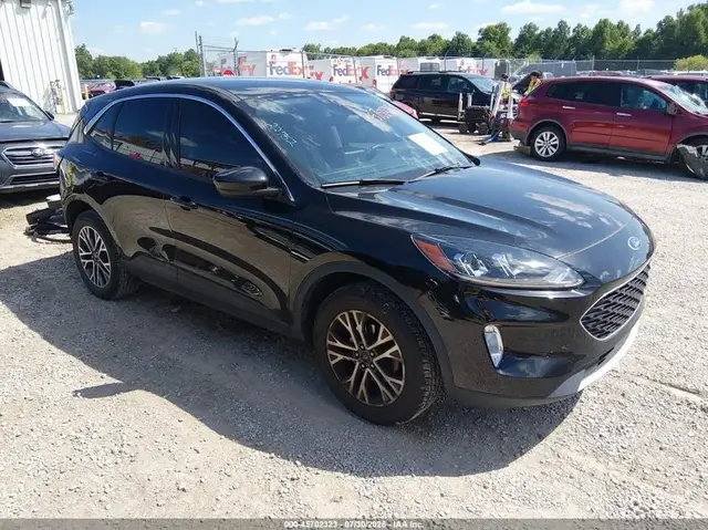 FORD ESCAPE SEL 2022