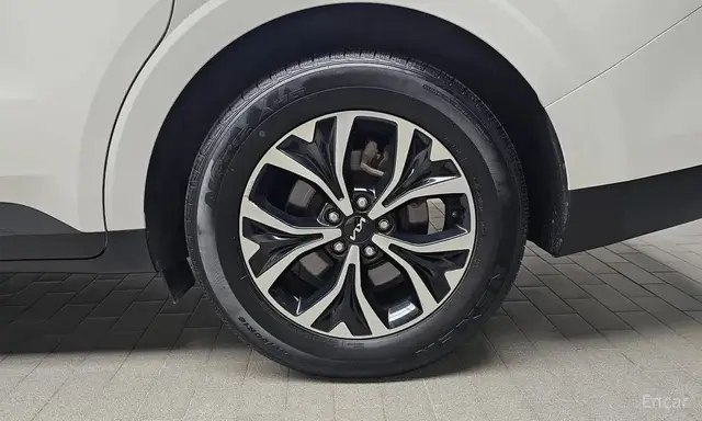 KIA CARNIVAL IV PRESTIGE 2023