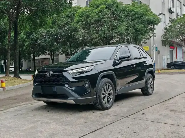 TOYOTA RAV4 FASHION PLUS 2023