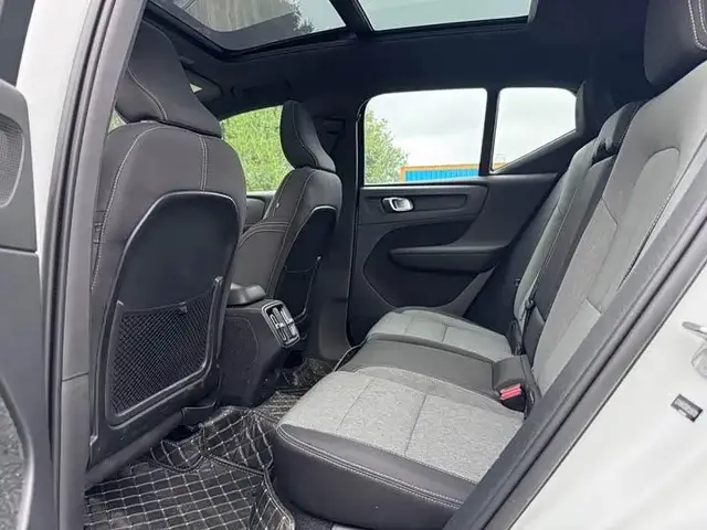 VOLVO XC40 B3 SMART FASHION EDITION 2023
