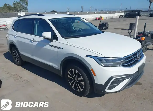 VOLKSWAGEN TIGUAN S 2023
