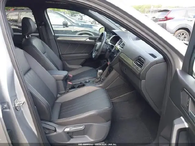 VOLKSWAGEN TIGUAN SE 2022