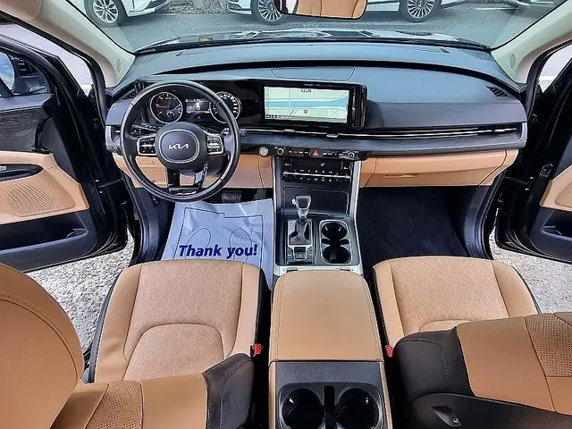KIA CARNIVAL PRESTIGE 2023