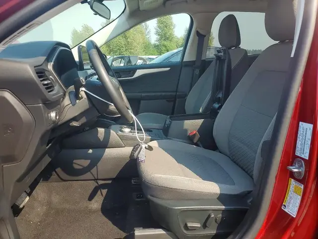 FORD ESCAPE SE 2022