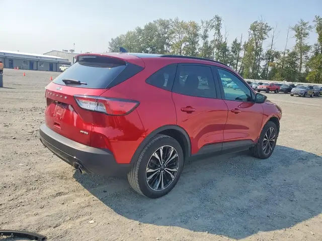 FORD ESCAPE SE 2022