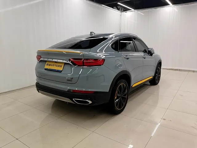 GEELY TUGELLA 2022