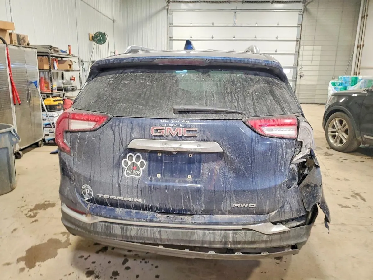 GMC TERRAIN SLT 2023