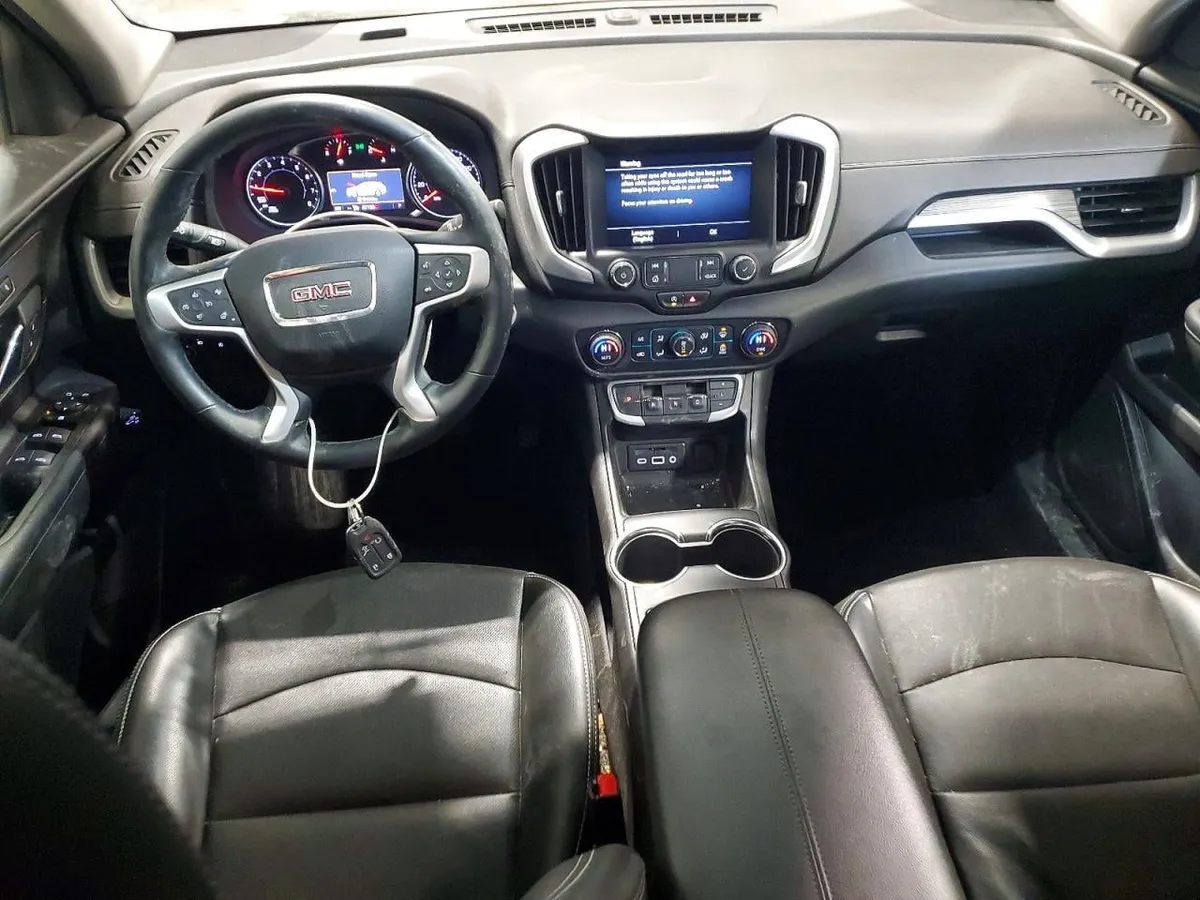 GMC TERRAIN SLT 2023