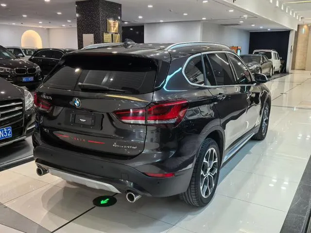 BMW X1 L 2022