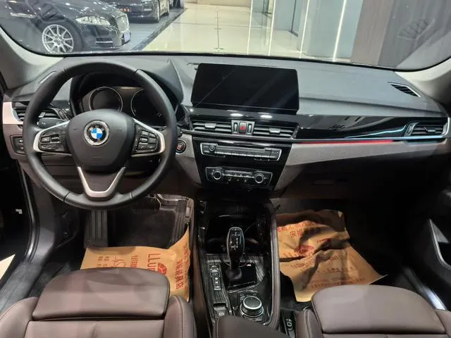 BMW X1 L 2022