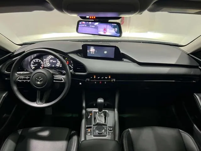 MAZDA 3 2021
