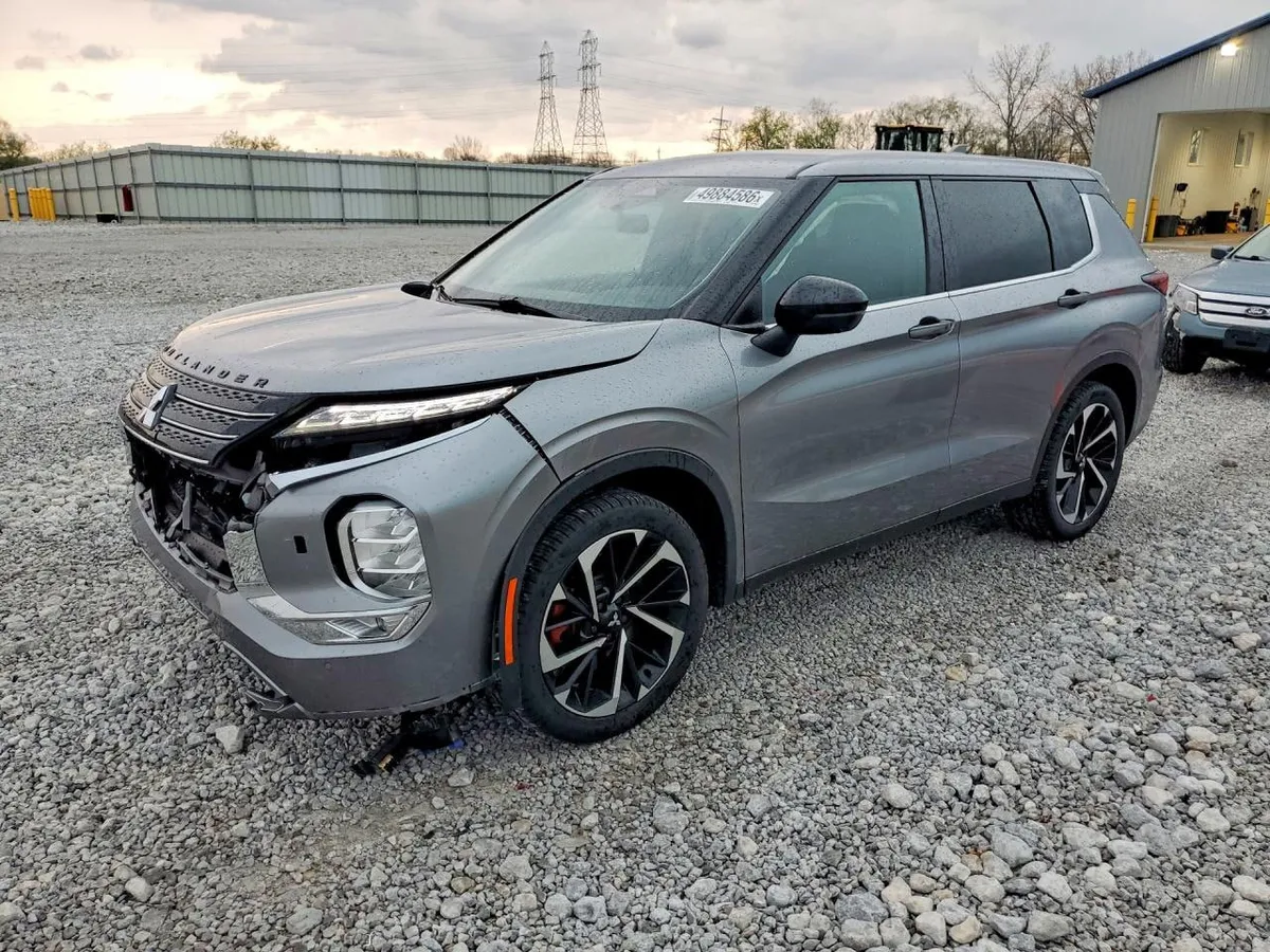 MITSUBISHI OUTLANDER SE 2022
