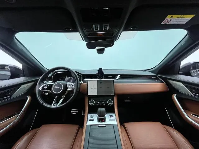 JAGUAR F-PACE P250 R-DYNAMIC 2023