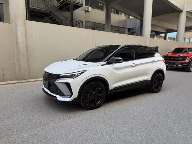 GEELY COOLRAY ПАНОРАМНЫЙ ЛЮК 2023