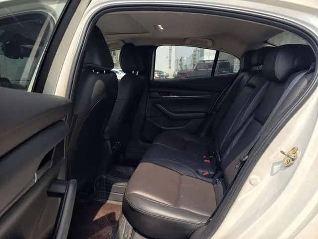 MAZDA 3 AXELA 2021