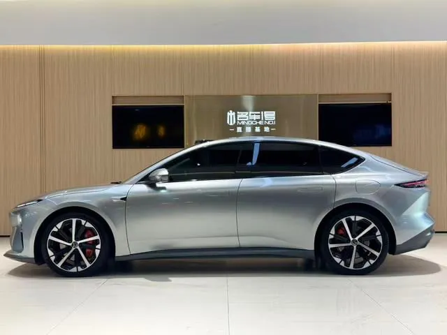 NIO ET5 2022