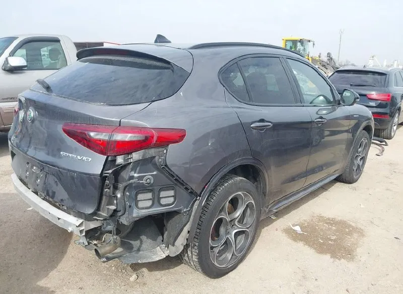 ALFA ROMEO STELVIO VELOCE AWD 2023