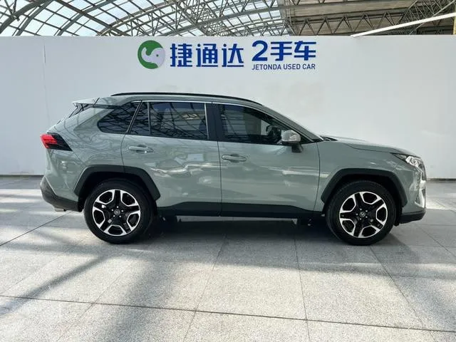 TOYOTA RAV4 - 11/2021 RAV4 4WD - 11/2021 2021