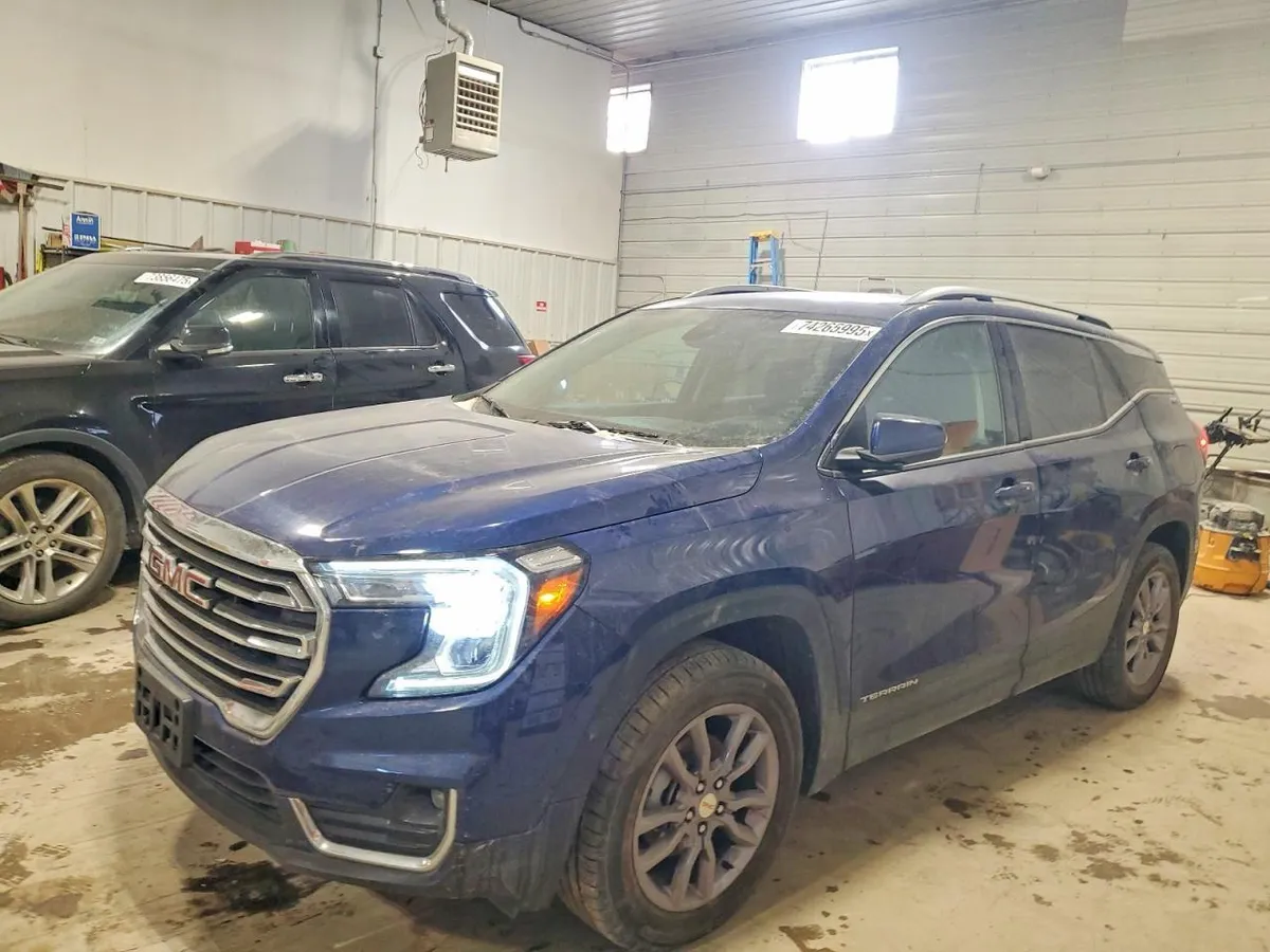 GMC TERRAIN SLT 2023