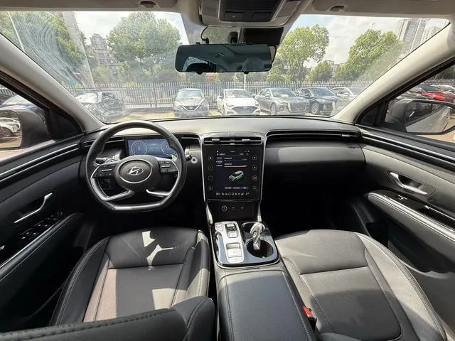 HYUNDAI TUCSON L 2021
