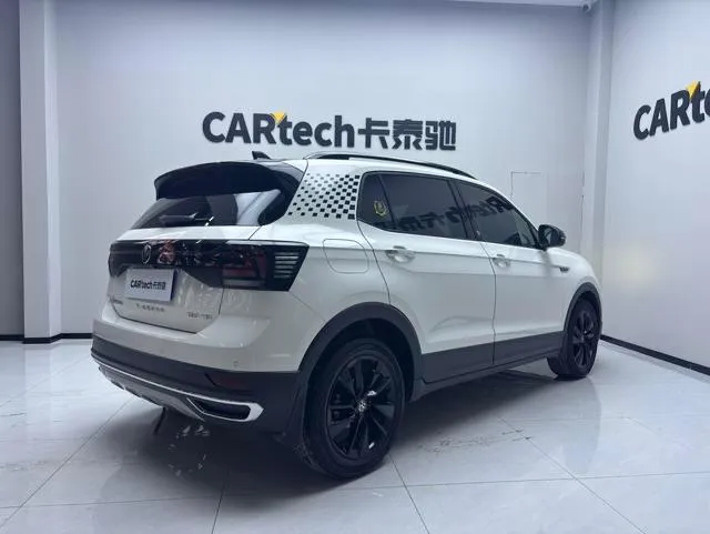 VOLKSWAGEN T-CROSS 2022