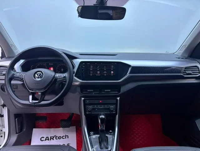 VOLKSWAGEN T-CROSS 2022