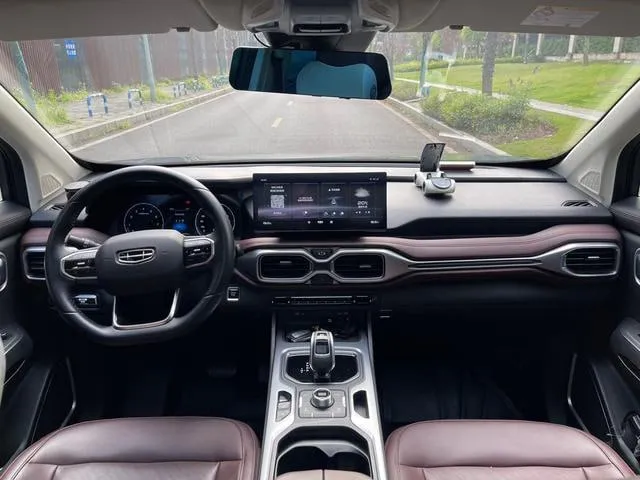 GEELY OKAVANGO LUXURY EDITION 2022