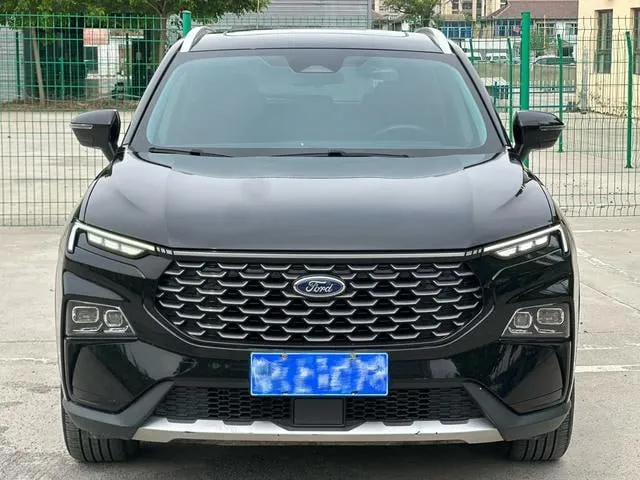 FORD EQUATOR PLATINUM EDITION 2023