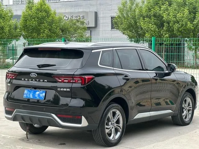 FORD EQUATOR PLATINUM EDITION 2023