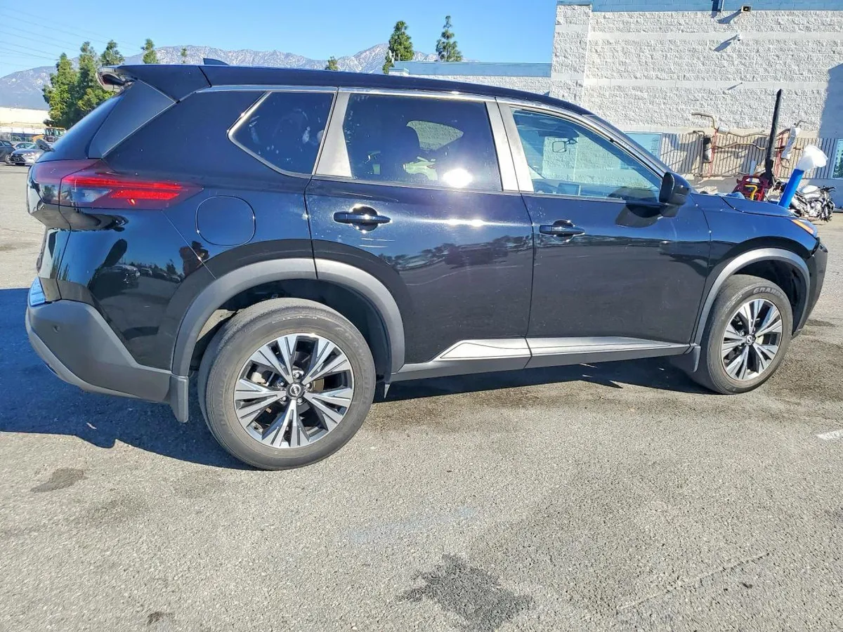 NISSAN ROGUE SV 2023