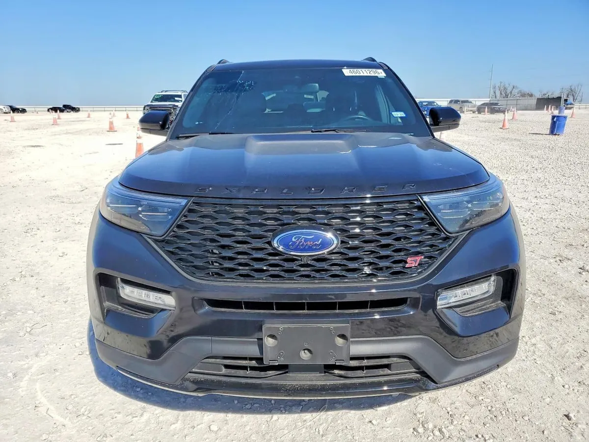 FORD EXPLORER ST 2023