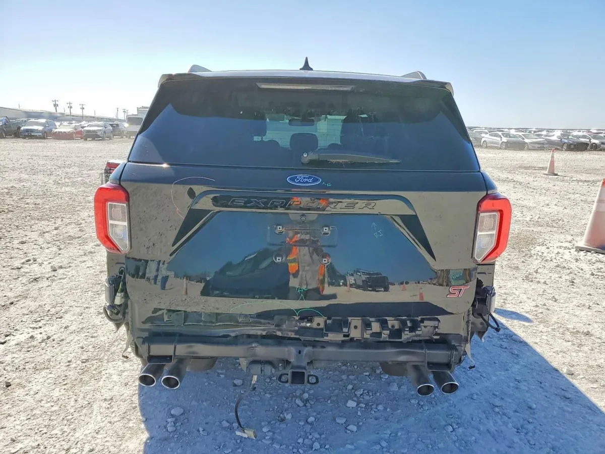 FORD EXPLORER ST 2023