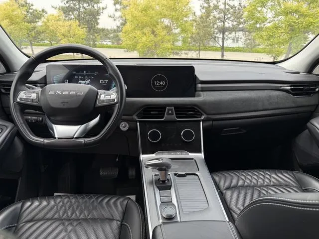 EXEED LINGYUN 2WD PRO EDITION 2023