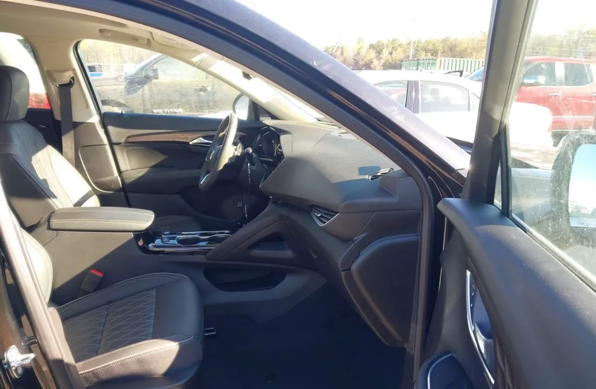 BUICK ENVISION AVENIR FWD 2023