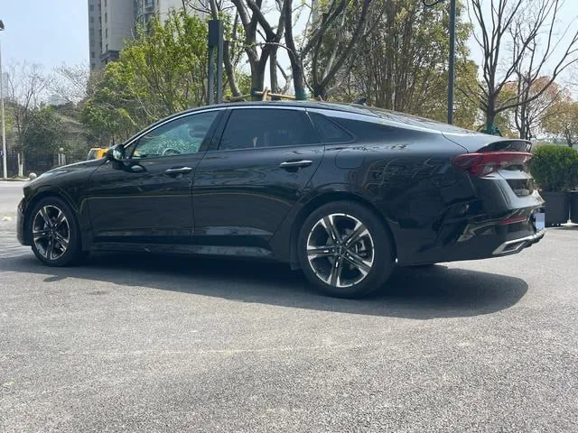KIA K5 2021