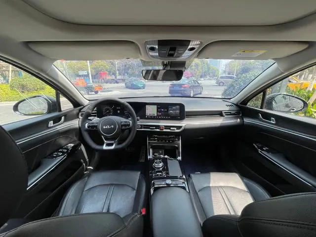 KIA K5 2021
