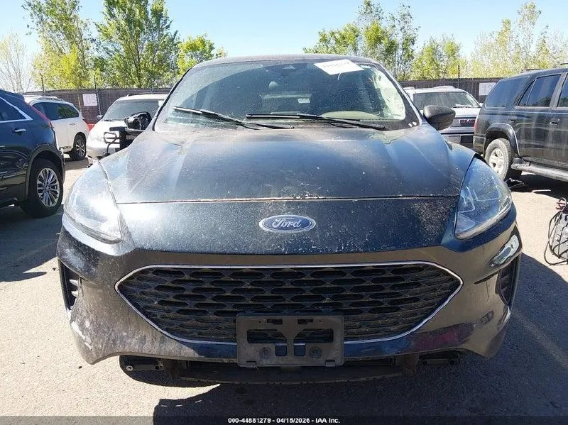 FORD ESCAPE SE 2022