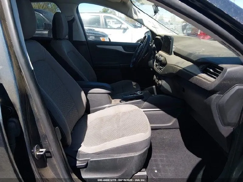 FORD ESCAPE SE 2022