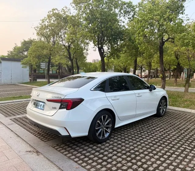 HONDA INTEGRA DELUXE EDITION 2022