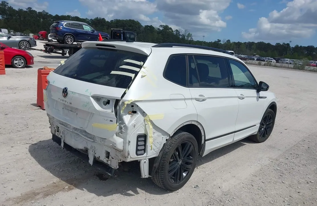 VOLKSWAGEN TIGUAN SE R-LINE BLACK 2022