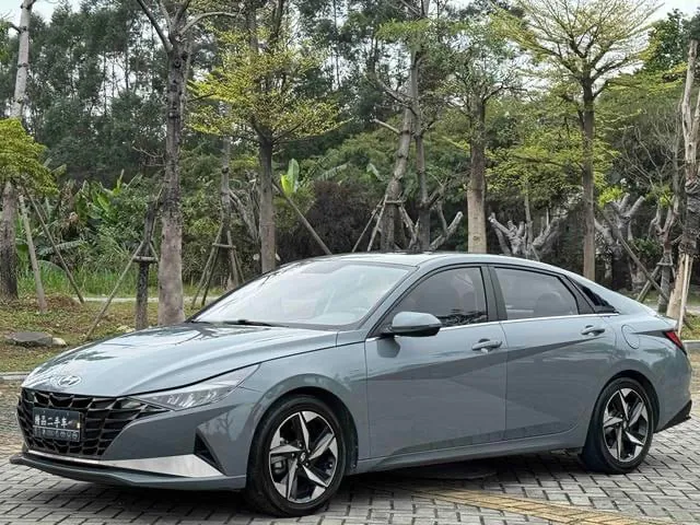 HYUNDAI ELANTRA ELITE 2021